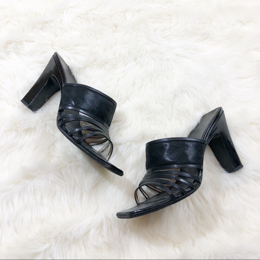 •GTO Italia Slip-On Black Heels•